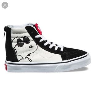 toddler snoopy vans